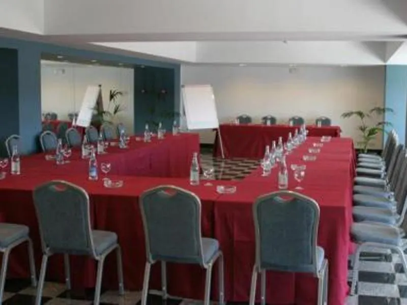 Hotel Avenida Сан-Себастьян 3*,